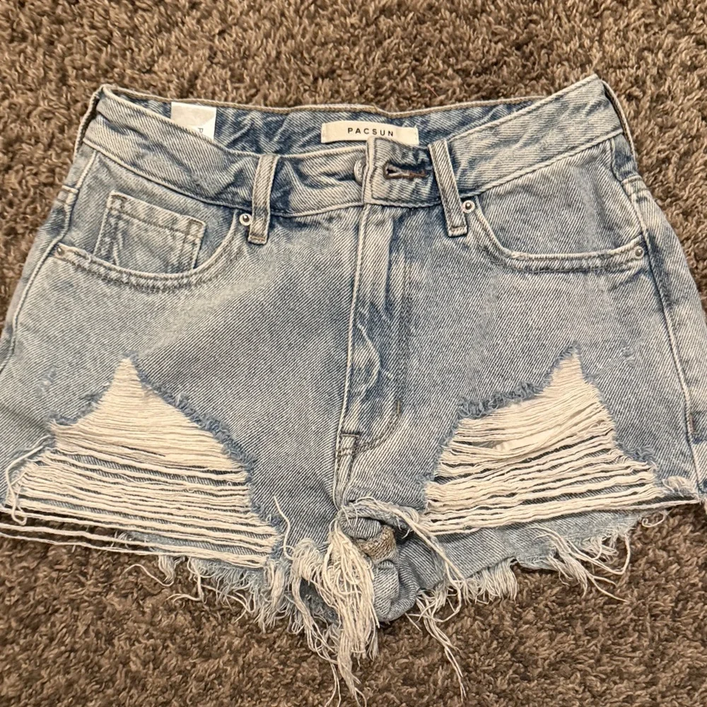 PacSun Light Blue Ripped Jean Shorts - Picture 1 of 3